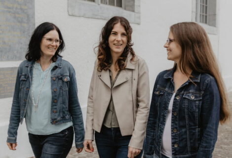 Gemeinsam als Team unterwegs für eine starke Community: Murielle Strasser, Natalie Pick und Jessica Gygax, doterra Wellness Beraterinnen